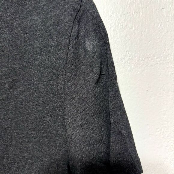 Old Navy Shirt Relaxed Short Sleeve Graphic Tee Gray West Coast Women sz Medium - Picture 5 of 6